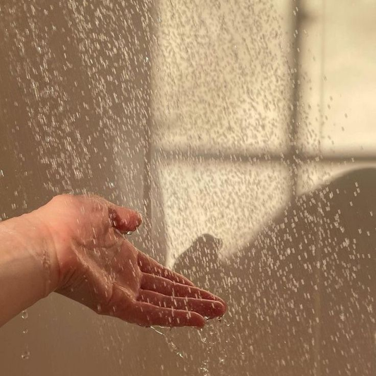 Filtered Showerhead: What It Is, How It Works & Who Actually Needs One